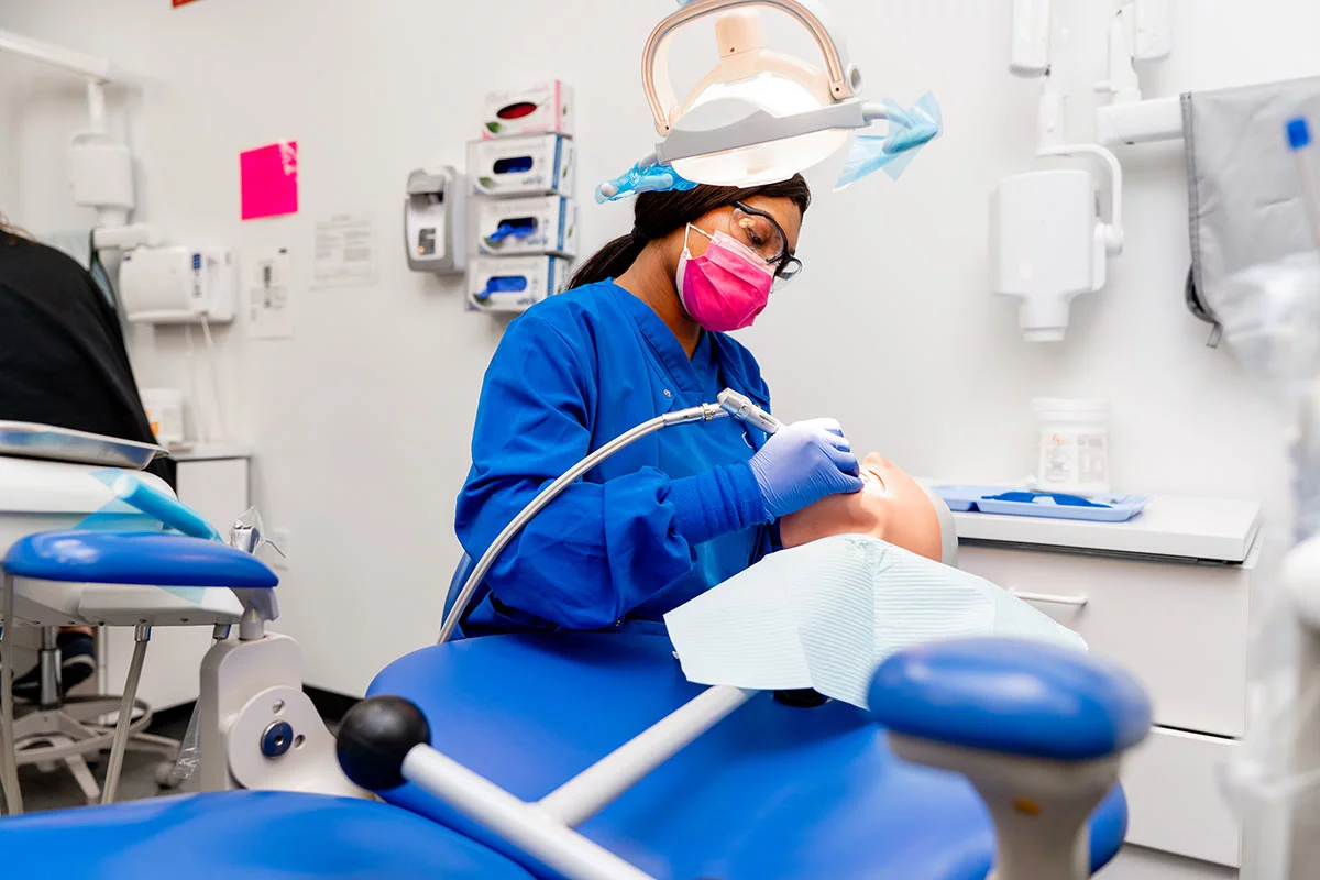 DTC Dental Assistant body
