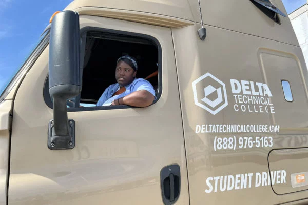 16-Day CDL Training Course in Mississippi